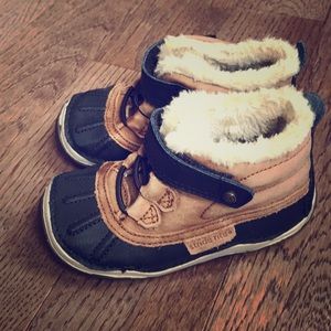 Adorable Stride Rite Toddler Duck Boots US 6M